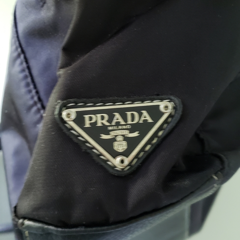 Prada handbag - Picture 9 of 10
